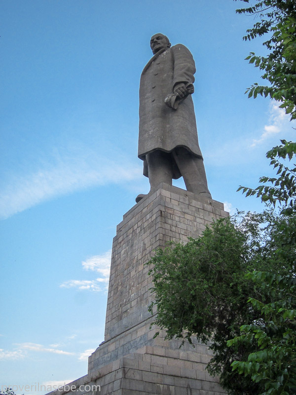 Памятник Ленину. Вход в Волго-донской канал. Фото Волгограда