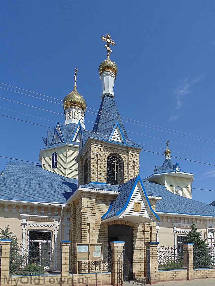 Храм Николая Чудотворца. Село Заплавное. Фото