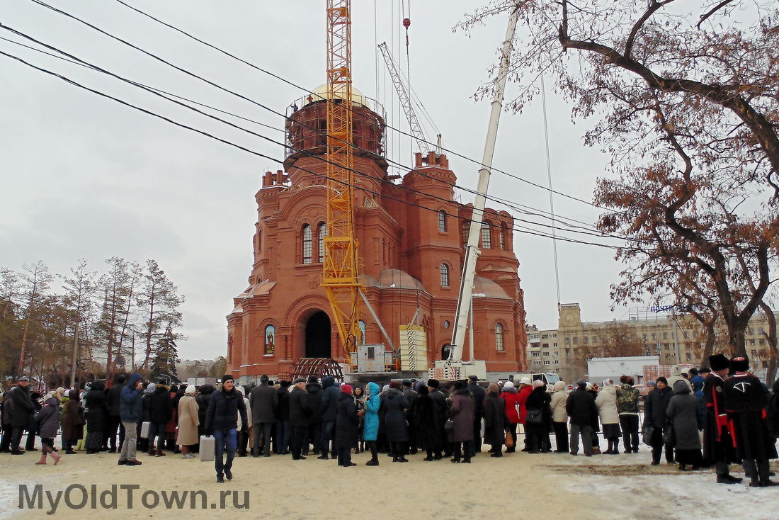 Собор Александра Невского в Волгограде. Декабрь 2018 года