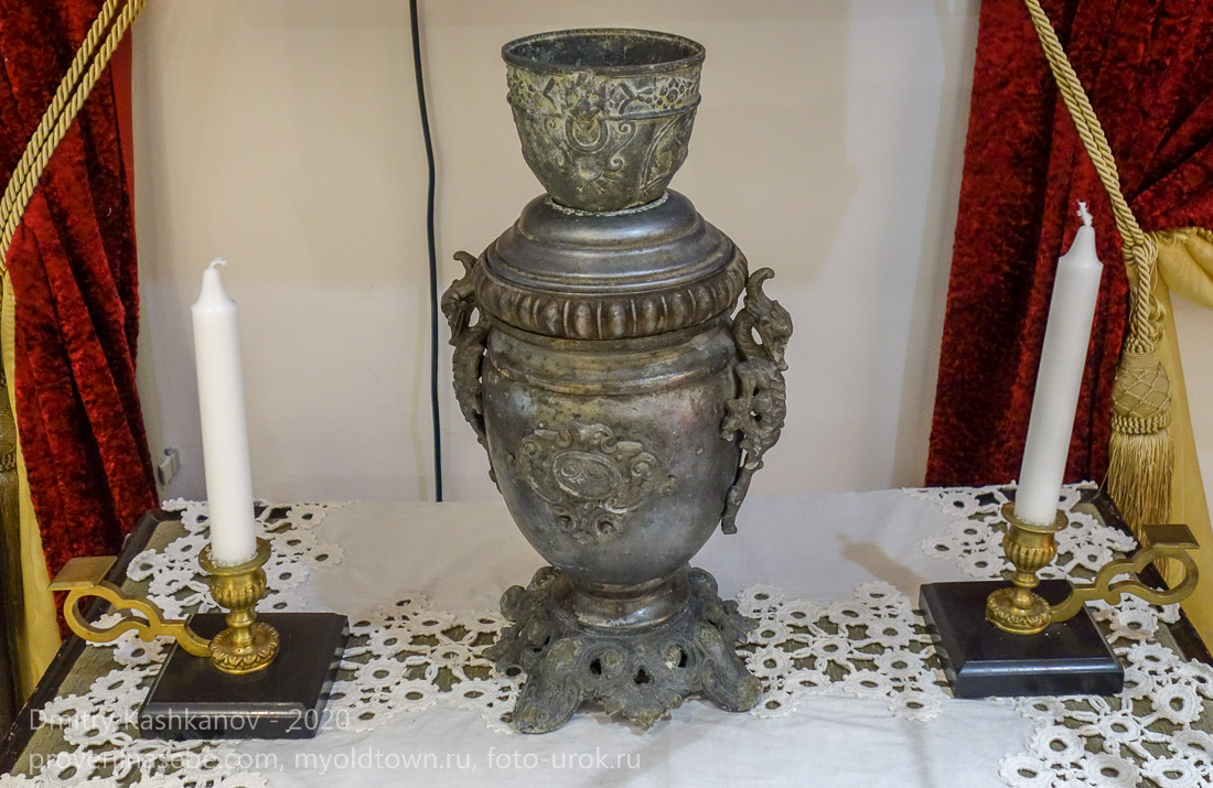 Старинная лампа. Дзержинский краеведческий музей