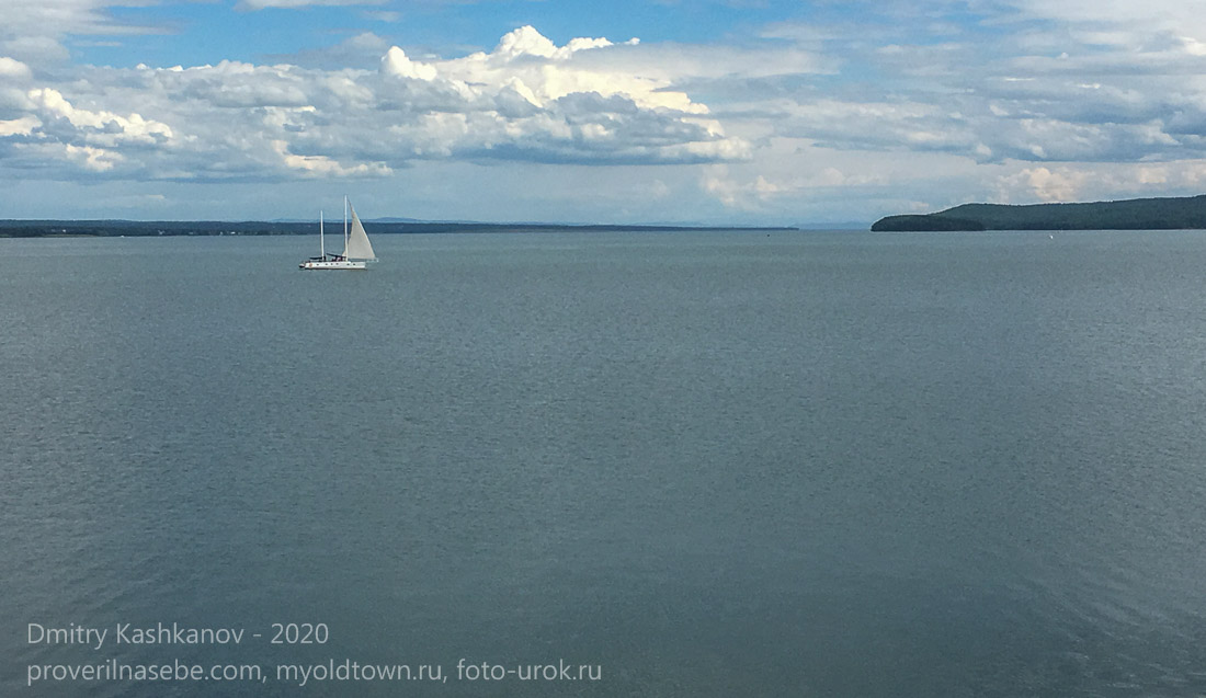 Иркутское водохранилище. Фото с плотины Иркутской ГЭС