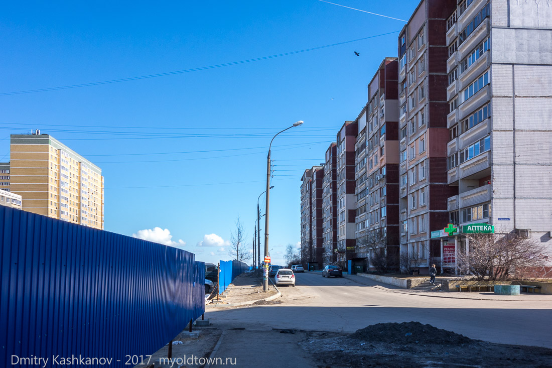 Синий забор на ул. пролетарской. Строят новую дорогу