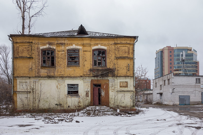 Здание бывшего вытрезвителя. Стрелка 9. Нижний Новгород. Фото