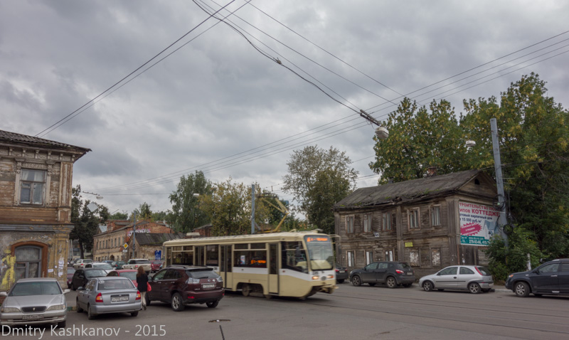 У площади пяти углов. Улица Ильинская. Нижний Новгород. Фото старых деревянных домов