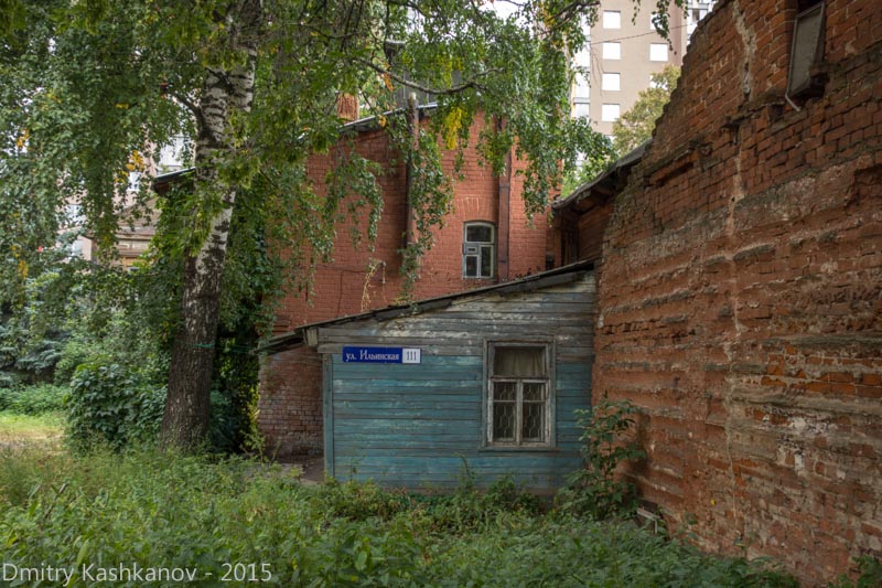Старый деревянный домик на улице Ильинской. Нижний Новгород