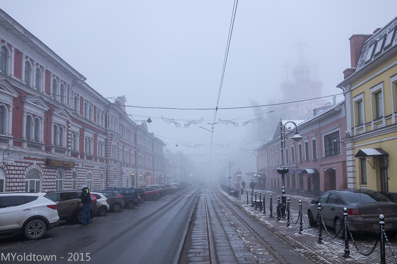 Улица Рождественская. Строгановская церковь в тумане