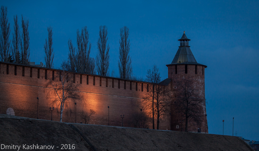 Тайницкая башня Нижегородского кремля. Вечернее фото
