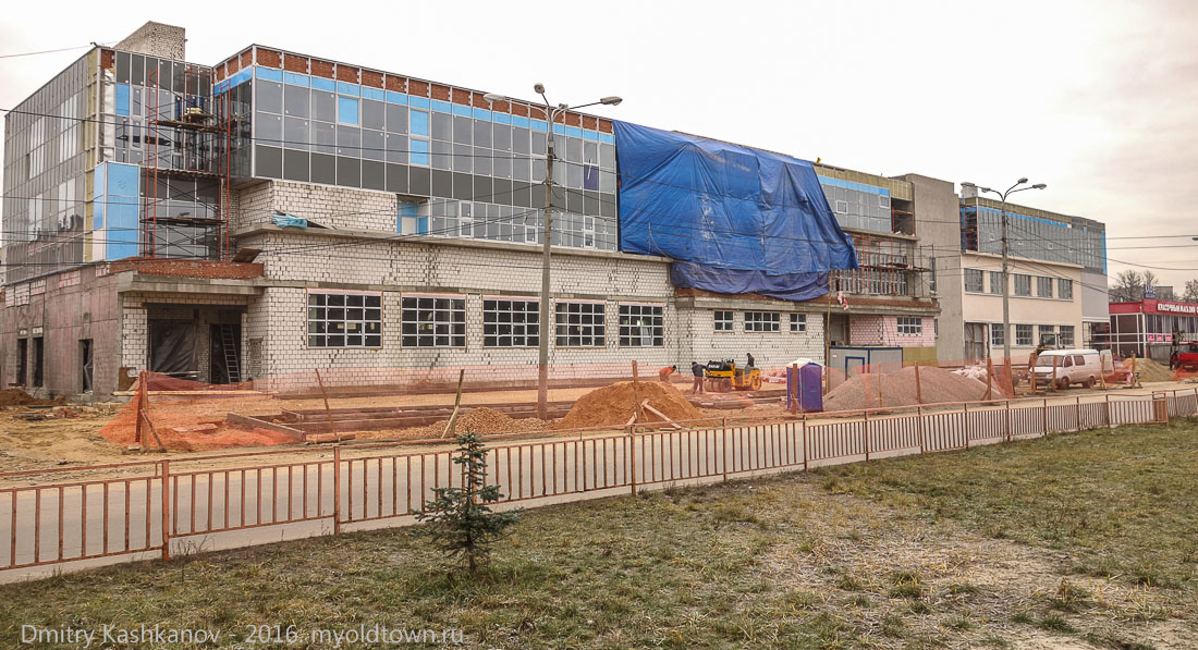 Строительство торгового центра Звезда на месте бывшего дома пионеров. 2014