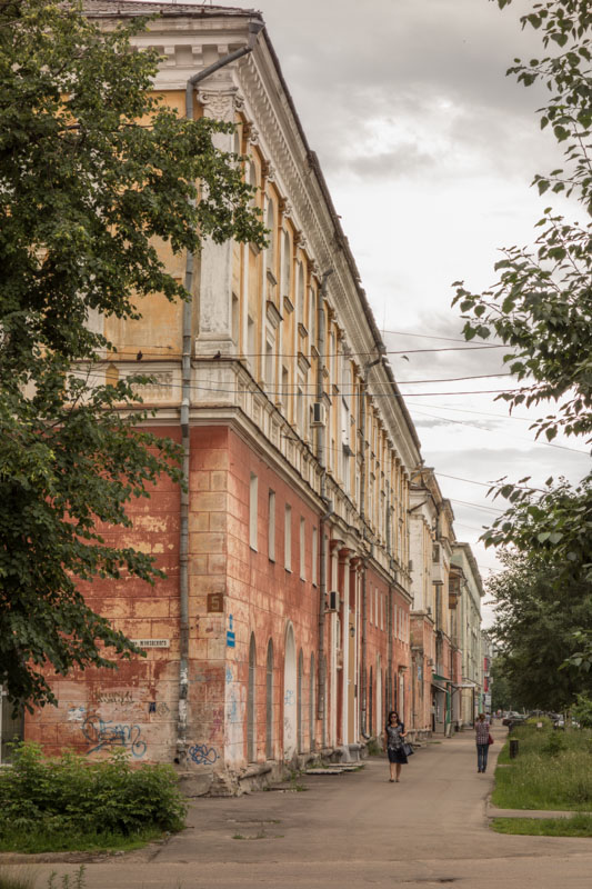 Проспект Дзержинского, дом 8. Краеведческий музей