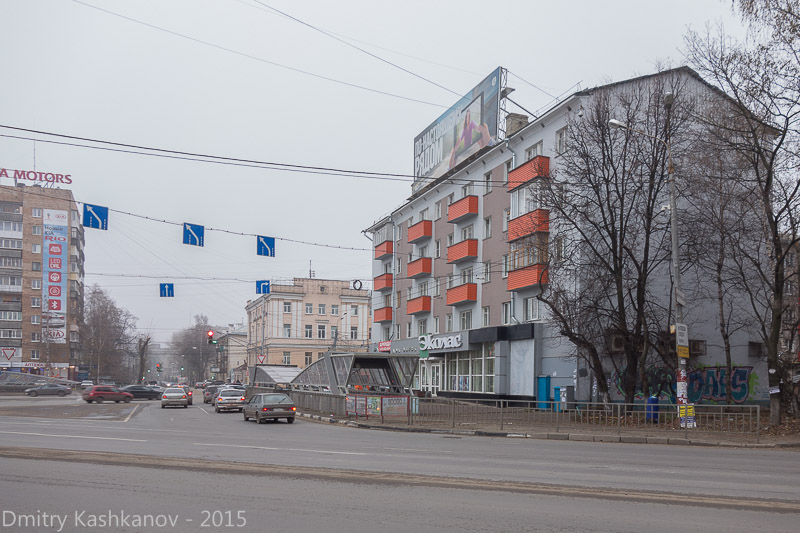 Выезд с Окского съезда на площадь Лядова. Фото 2015 г.