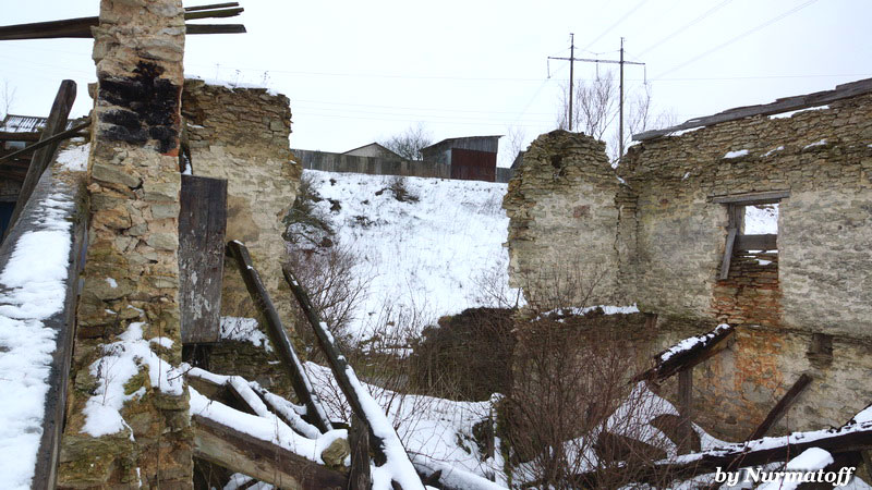 Фотографии разрушенной мельницы. Псков. Неелово