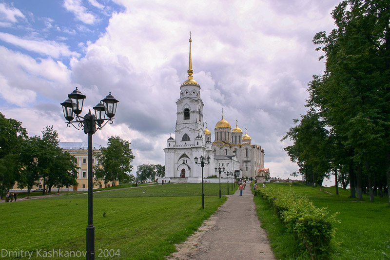Успенский собор во Владимире. Фото 2004 года