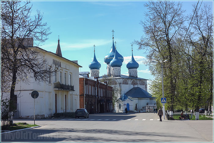 Гороховец. Площадь Патоличева. Вид на Благовещенский собор