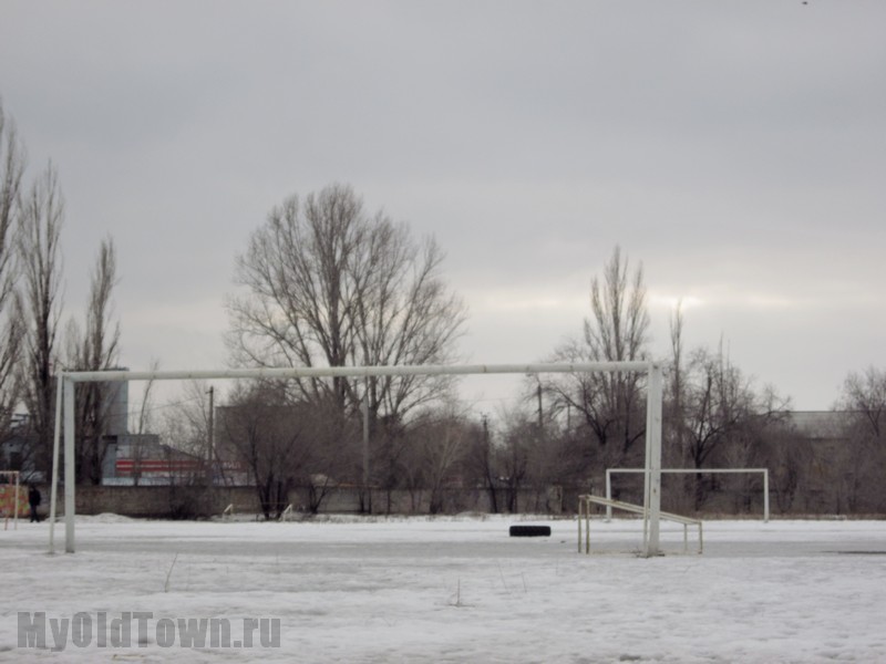 Улица Баррикадная стадион Пищевик. Фото Волгограда