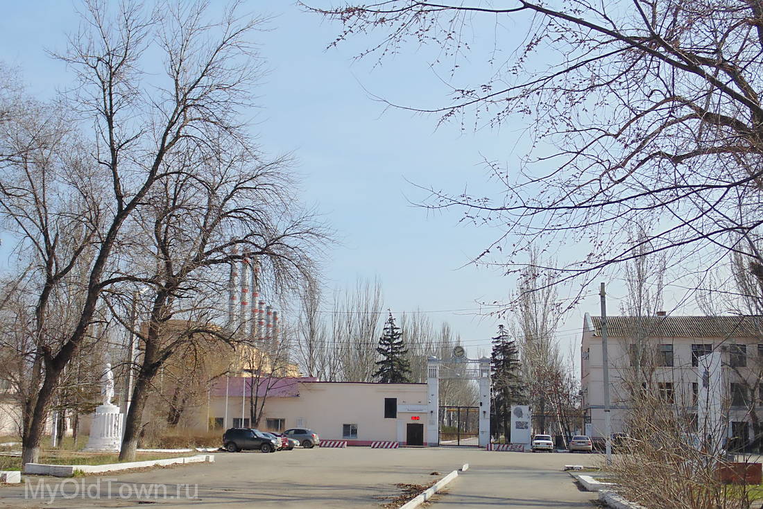 Площадь перед проходной ВолгоГРЭС. Фото Волгограда