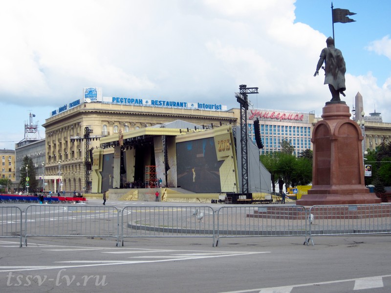 Площадь павших борцов 7 мая 2015 года. Фото Волгограда