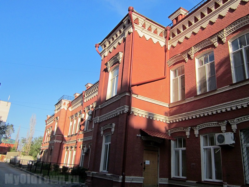 Дом номер 6  по улице Огарева. Фото Волгограда