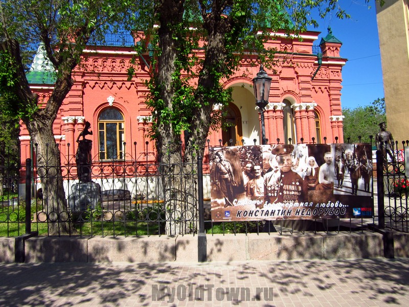 Мемориально-исторический музей. Фото памятника Константину Недорубову. Открыт 21 мая 2015 года