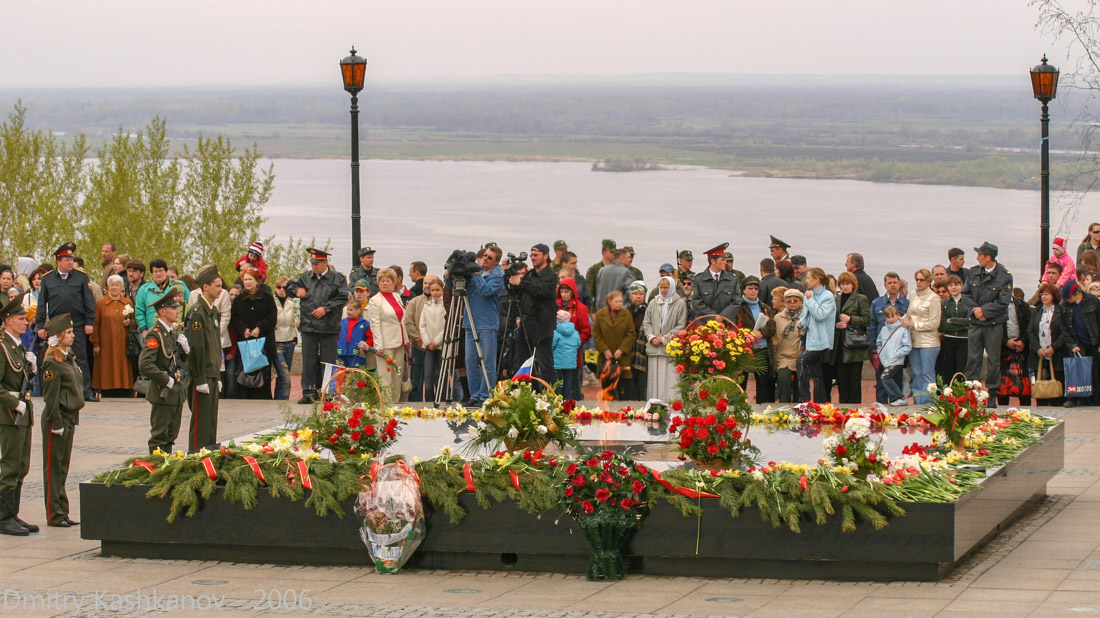 Парад Победы. 9 Мая 2006 года. Нижний Новгород. Фото