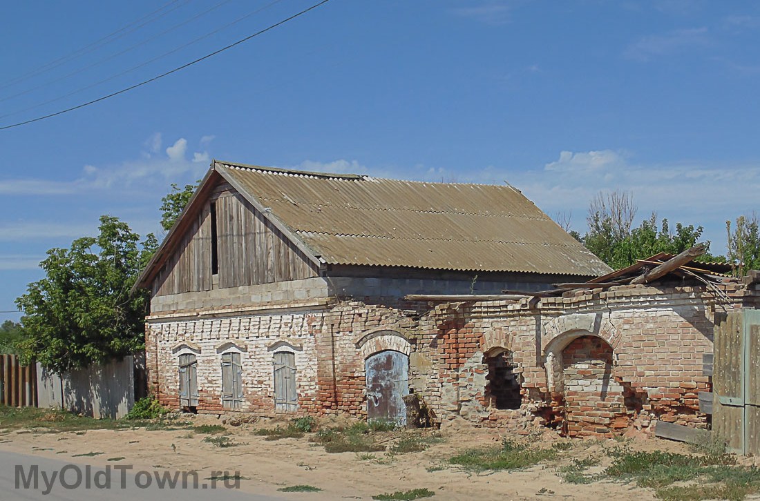 Село Заплавное. Фото старого дома дореволюционной постройки