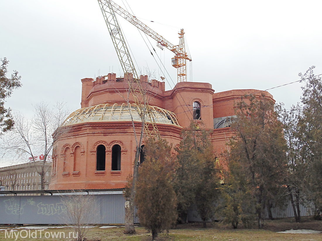 Собор Александра Невского в Волгограде. Апрель 2018 года