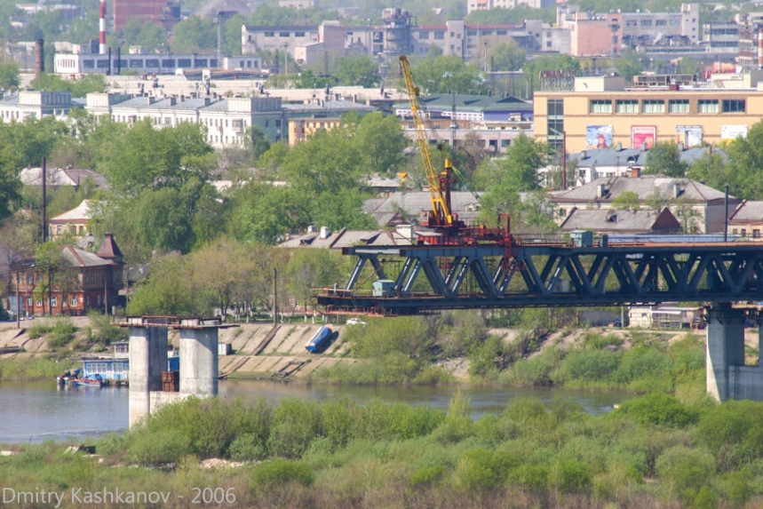Строительство нижегородского метромоста. Первые секции