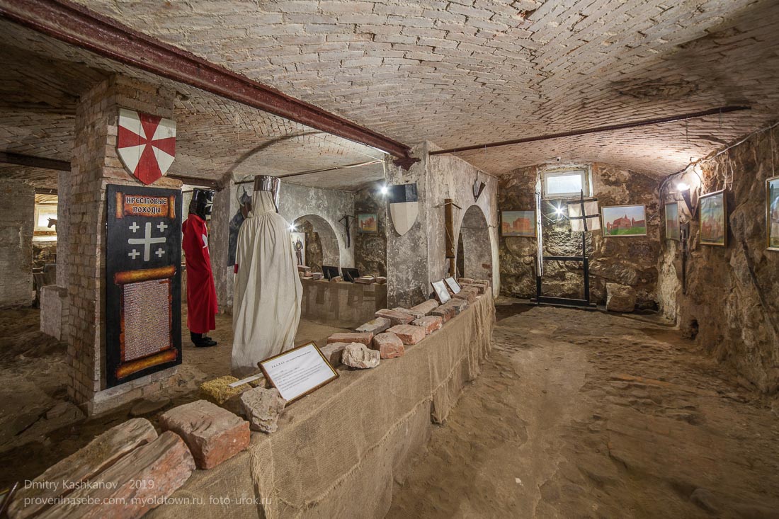 Выставка старинного кирпича из развалин замков Восточной Пруссии