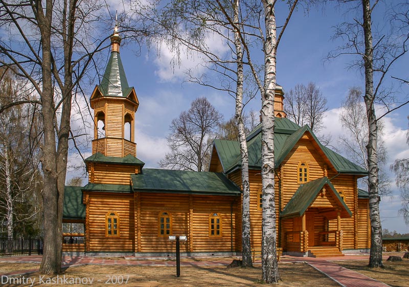 Деревянная церковь в селе Глухово