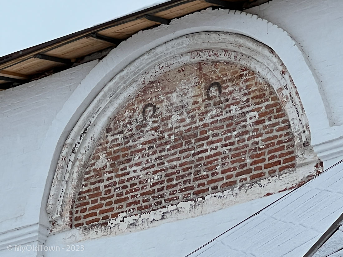 Фрески на фасадах Благовещенского собора. Гороховец